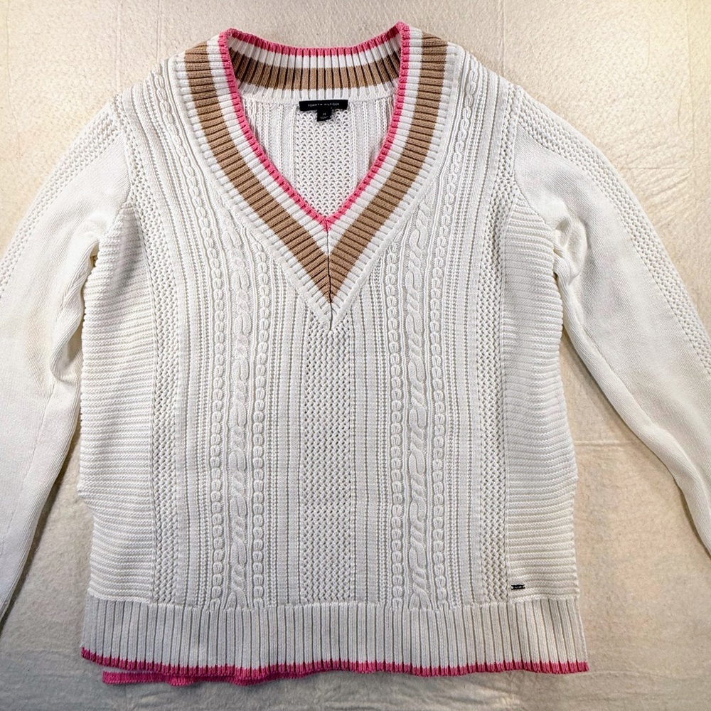 Tommy Hilfiger white V-neck cable knit sweater beige pink striped trim medium